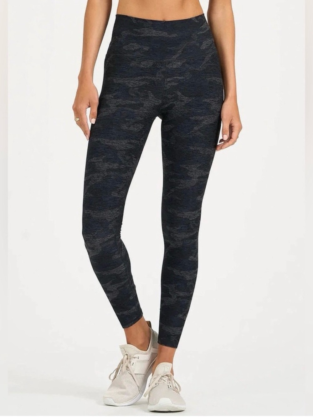 Vuori Black Camo High-Rise Leggings